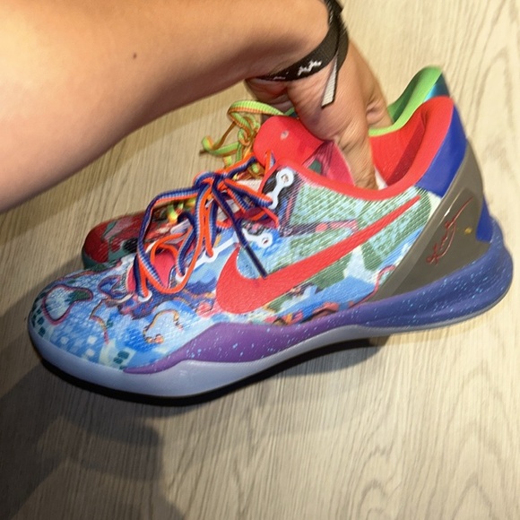 What the Kobe 8 - Picture 3 of 4